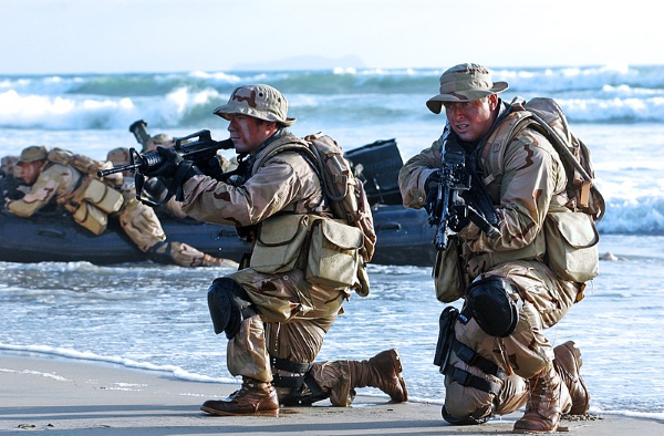 12 Best Navy SEAL Boots in 2022 (Special Forces)